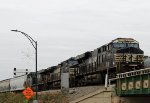 NS 8062 leads train 13R at Elm